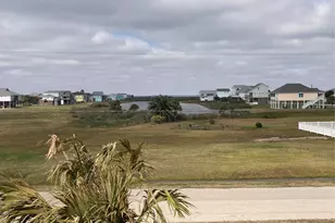 18307 Warrior Rd, Galveston, TX 77554 - Photo 9