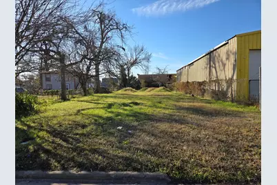 405 Eichwurzel Lane, Houston, TX 77009 - Photo 1