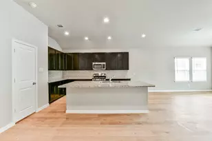 3915 Sugardale St, Baytown, TX 77521 - Photo 9