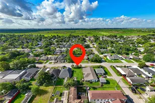 10410 Munn St, Houston, TX 77029 - Photo 1