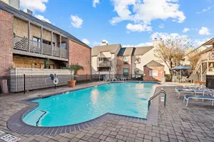 2829 Timmons Ln, Houston, TX 77027 - Photo 39