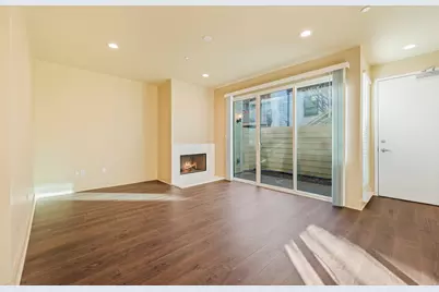 2829 Timmons Lane #201, Houston, TX 77027 - Photo 7