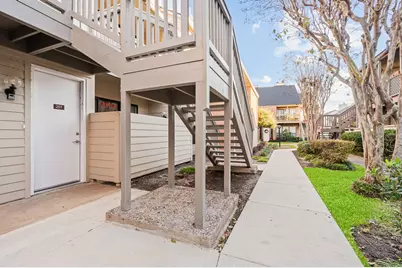 2829 Timmons Lane #201, Houston, TX 77027 - Photo 3