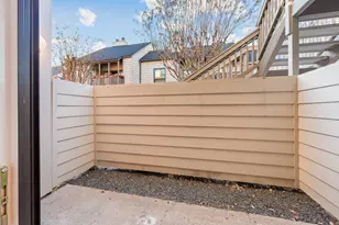 2829 Timmons Ln, Houston, TX 77027 - Photo 9