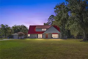 2920 Grace Ln, Highlands, TX 77562 - Photo 41