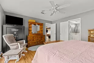 2920 Grace Ln, Highlands, TX 77562 - Photo 15