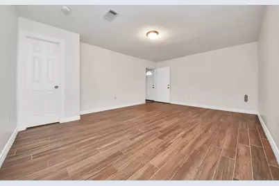 3014 Chenevert Street, Houston, TX 77004 - Photo 37