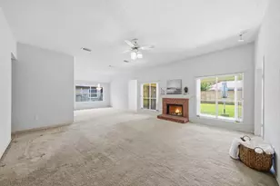 707 Laurel Grove Ln, Pearland, TX 77584 - Photo 3