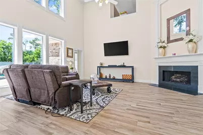 15923 Hurstfield Pointe Drive, Cypress, TX 77429 - Photo 9