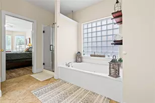 15923 Hurstfield Pointe Dr, Cypress, TX 77429 - Photo 17