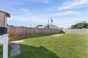 2818 Ave M 1/2, Galveston, TX 77550 - Photo 21