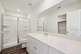 10320 Magnol Wood Dr, Houston, TX 77016 - Photo 9