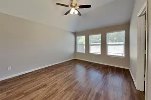 16716 Foursquare Dr, Conroe, TX 77385 - Photo 11