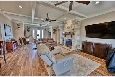 6785 Jones Orchard Road, Hearne, TX 77859 - Photo 9