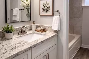 10322 Sageburrow Dr, Houston, TX 77089 - Photo 9