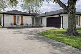 10322 Sageburrow Dr, Houston, TX 77089 - Photo 1