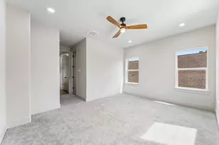 8027 Betty Boop St, Houston, TX 77028 - Photo 27