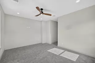 8027 Betty Boop St, Houston, TX 77028 - Photo 37