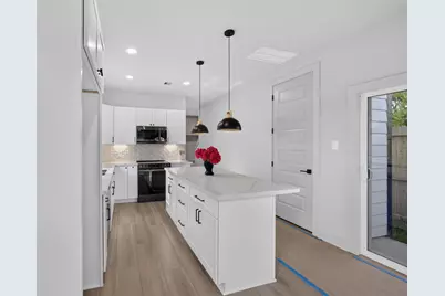 8027 Betty Boop Street, Houston, TX 77028 - Photo 9