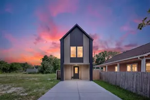 8027 Betty Boop St, Houston, TX 77028 - Photo 41