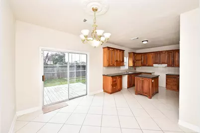 1675 Hugh Road #B, Houston, TX 77067 - Photo 7
