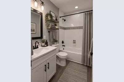 1225 W 25th Street #2, Houston, TX 77008 - Photo 5