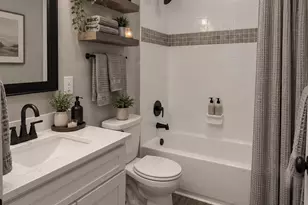 1225 W 25th St, Houston, TX 77008 - Photo 5