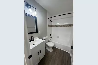 1225 W 25th Street #2, Houston, TX 77008 - Photo 15