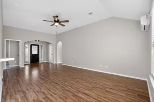 12325 Green Ridge Dr, Willis, TX 77318 - Photo 5