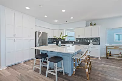 1640 Windsong Way, Tiki Island, TX 77554 - Photo 11