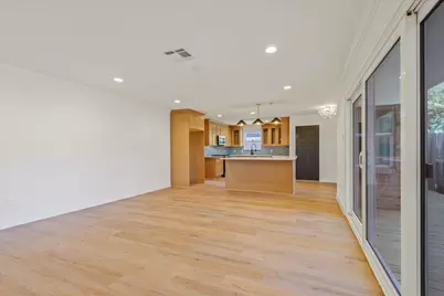5258 Willowbend Boulevard, Houston, TX 77096 - Photo 5