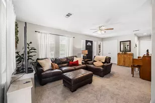 1018 Shawnee Dr, Conroe, TX 77316 - Photo 9