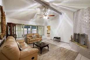 6230 Knoll West Dr, Houston, TX 77072 - Photo 7