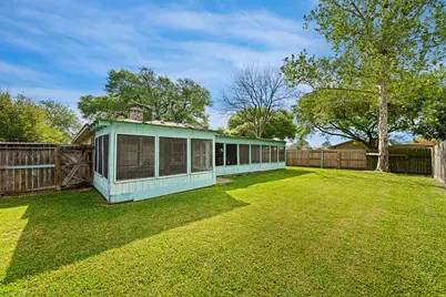 6230 Knollwest Drive, Houston, TX 77072 - Photo 23