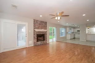 2819 Pineleaf Dr, Sugar Land, TX 77479 - Photo 21