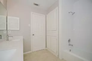 2819 Pineleaf Dr, Sugar Land, TX 77479 - Photo 25