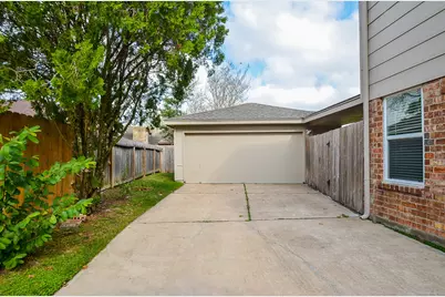 2819 Pineleaf Drive, Sugar Land, TX 77479 - Photo 29
