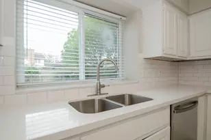 2819 Pineleaf Dr, Sugar Land, TX 77479 - Photo 11