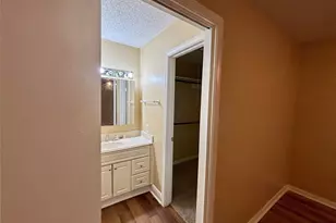 8712 Wilcrest Dr, Houston, TX 77099 - Photo 5