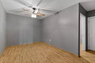 2611 Hawthorn Mill Ln, Houston, TX 77038 - Photo 27