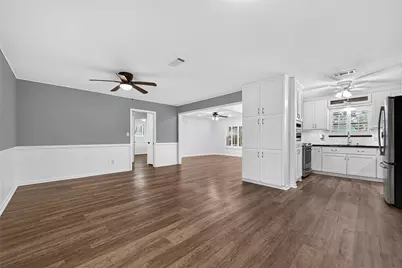 1405 Ladelle Street, Wharton, TX 77488 - Photo 9