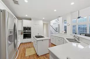 13906 Holly Lynn Ln, Houston, TX 77077 - Photo 23