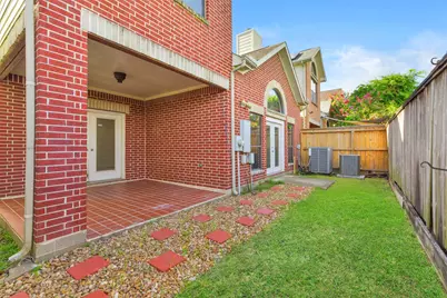 9810 Marlink, Houston, TX 77025 - Photo 19