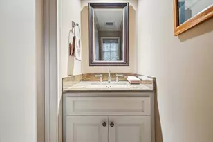 7714 Skyline Dr, Houston, TX 77063 - Photo 9