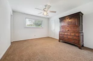 7714 Skyline Dr, Houston, TX 77063 - Photo 21