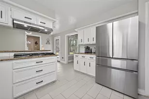 2227 Pine River Dr, Houston, TX 77339 - Photo 11