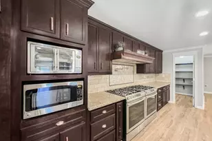 9731 Hadden Rd, Baytown, TX 77521 - Photo 19