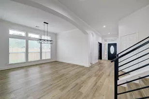 3550 Urban Woods Trail, Houston, TX 77008 - Photo 7