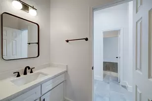 3550 Urban Woods Trail, Houston, TX 77008 - Photo 17