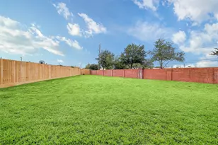 3550 Urban Woods Trail, Houston, TX 77008 - Photo 25